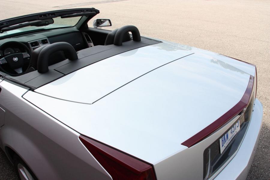  Cadillac XLR-V 2009 года  (фото 28 из 55)